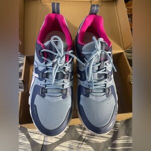 Great condition, gel ASICS size 8/12